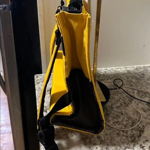 TELFAR Eastpak Bold Yellow Messenger Bag BRAND  NEW WITH TAGS. - Picture 4 of 8